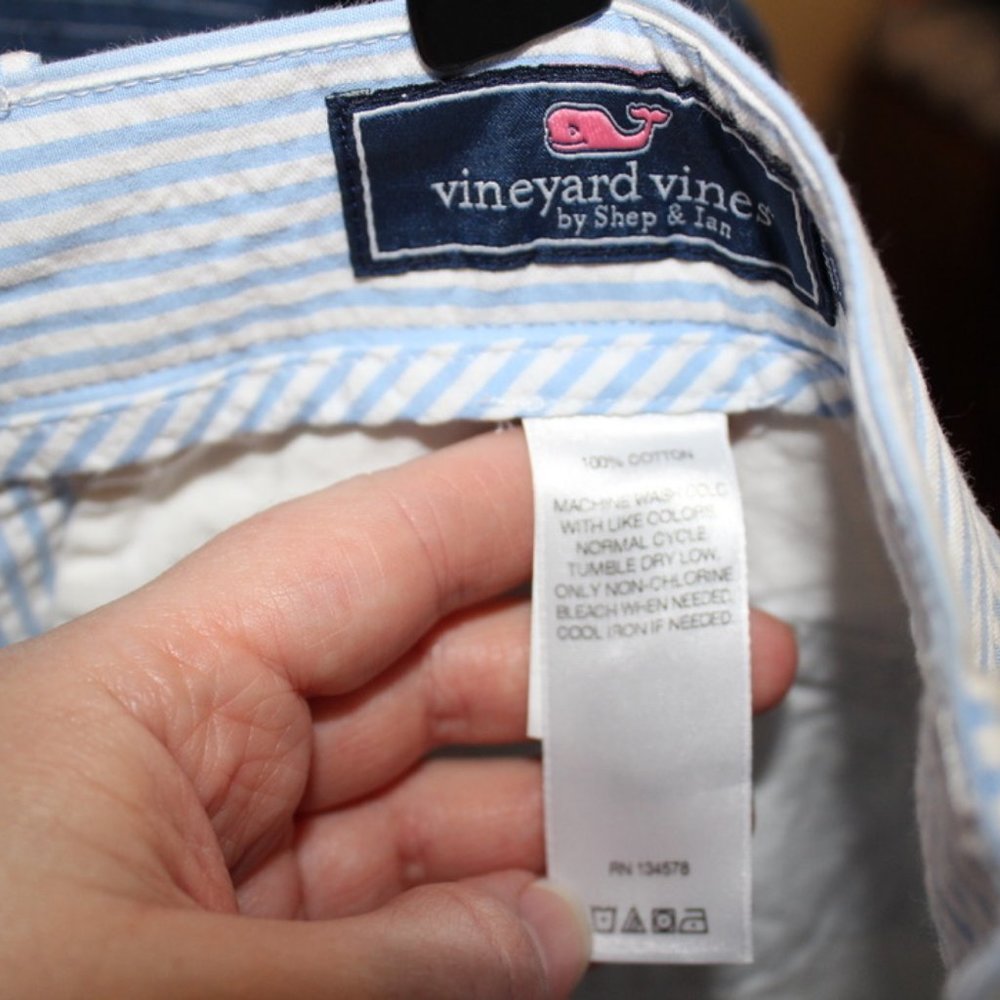 Vineyard Vines Men's Seersucker Shorts - Picture 5 of 6
